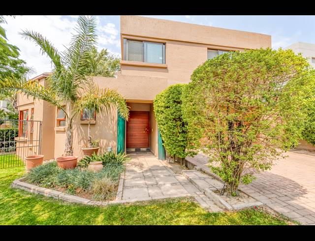 4 BEDROOM HOUSE RENTED IN WOODMEAD